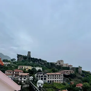 --hotel Deal-- With Castle View Hotel Kruje
