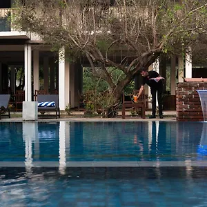 Lario Hotel Sigiriya